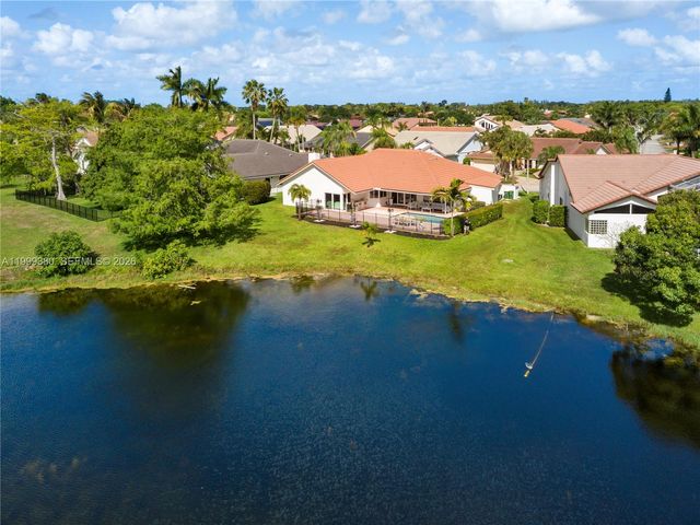 7709 NW 87th Ave, Tamarac, FL 33321