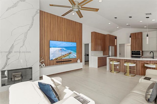 7709 NW 87th Ave, Tamarac, FL 33321