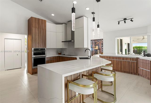 7709 NW 87th Ave, Tamarac, FL 33321