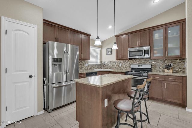 14825 Boer Trail Avenue, El Paso, TX 79938