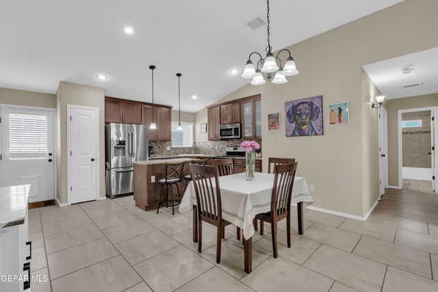 14825 Boer Trail Avenue, El Paso, TX 79938