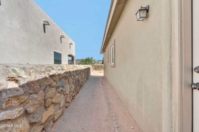 14825 Boer Trail Avenue, El Paso, TX 79938