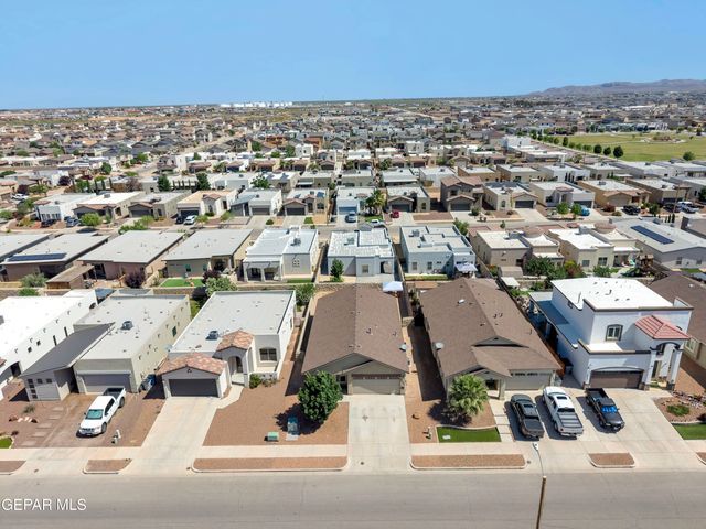 14825 Boer Trail Avenue, El Paso, TX 79938