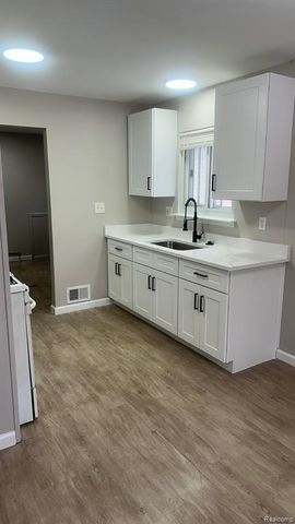 6169 Sylvia Street, Taylor, MI 48180