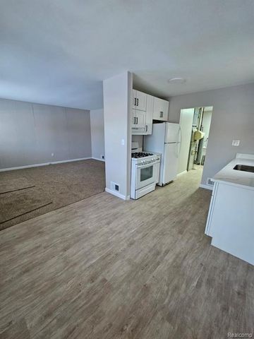 6169 Sylvia Street, Taylor, MI 48180