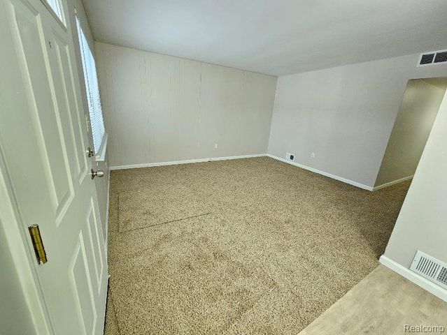 6169 Sylvia Street, Taylor, MI 48180