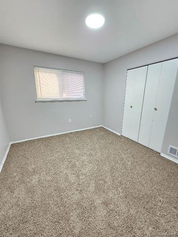 6169 Sylvia Street, Taylor, MI 48180