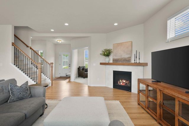 8016 Laufenberg Boulevard, Cross Plains, WI 53528