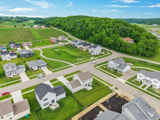 8016 Laufenberg Boulevard, Cross Plains, WI 53528