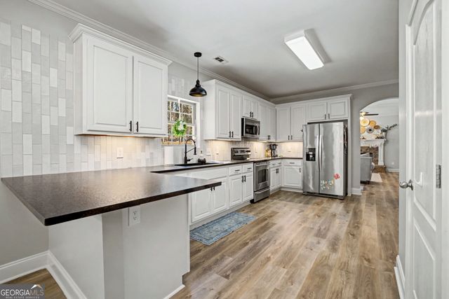 414 Long Shore Way, Newnan, GA 30265