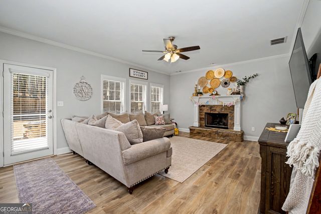 414 Long Shore Way, Newnan, GA 30265