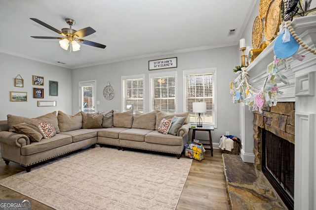 414 Long Shore Way, Newnan, GA 30265