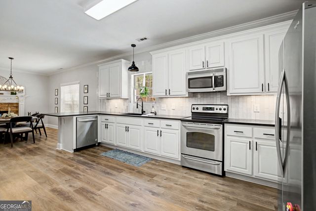 414 Long Shore Way, Newnan, GA 30265