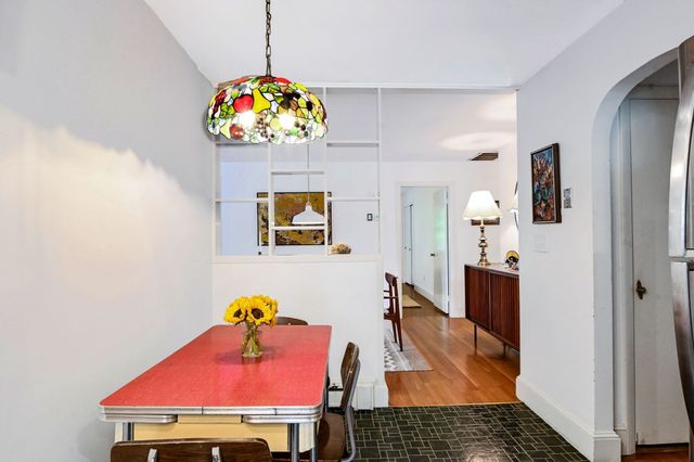 15 Harding St, New Bedford, MA 02740