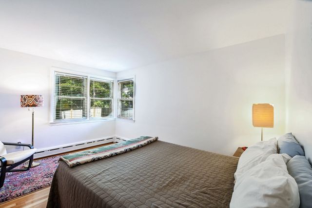 15 Harding St, New Bedford, MA 02740