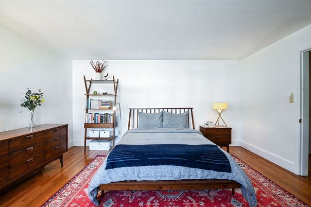 15 Harding St, New Bedford, MA 02740