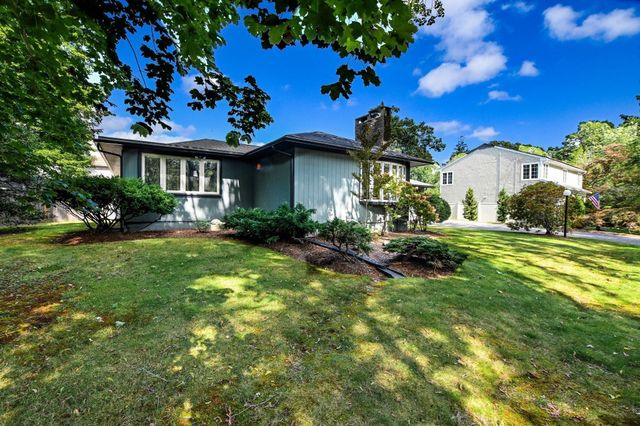 15 Harding St, New Bedford, MA 02740