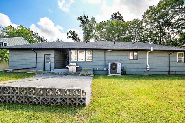 15 Harding St, New Bedford, MA 02740