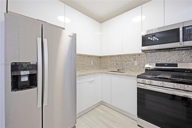 350 75th St 203, Miami Beach, FL 33141