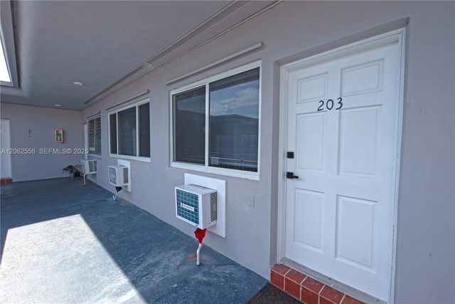 350 75th St 203, Miami Beach, FL 33141