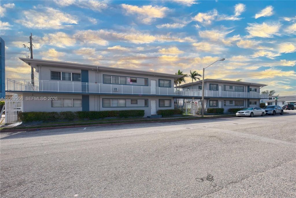 350 75th St 203, Miami Beach, FL 33141