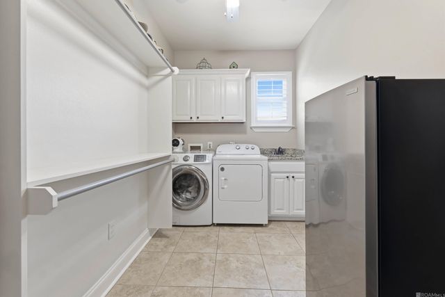 12031 Coueron Dr, St Amant, LA 70774