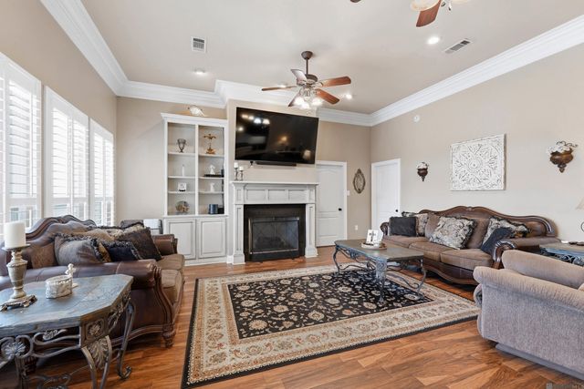 12031 Coueron Dr, St Amant, LA 70774