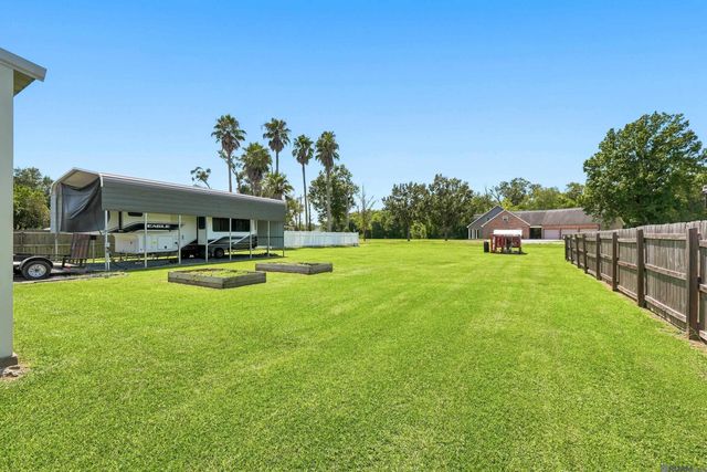 12031 Coueron Dr, St Amant, LA 70774