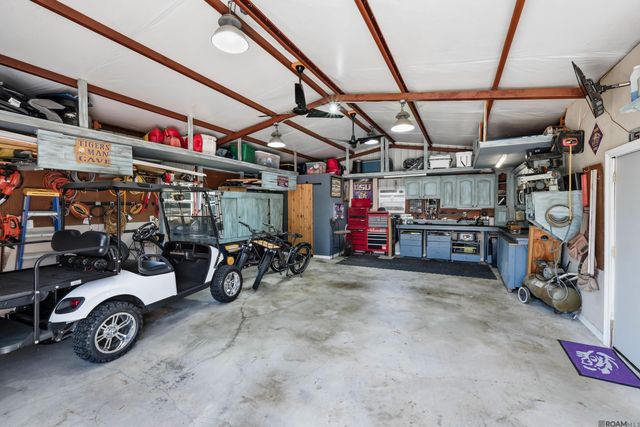 12031 Coueron Dr, St Amant, LA 70774