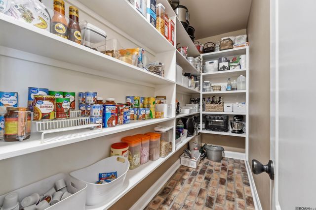 12031 Coueron Dr, St Amant, LA 70774