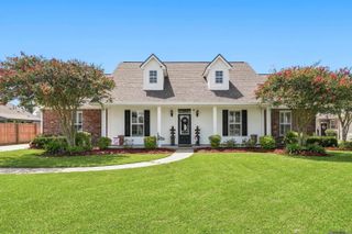 12031 Coueron Dr, St Amant, LA 70774
