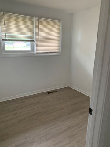 1031 E 146th Street, Dolton, IL 60419