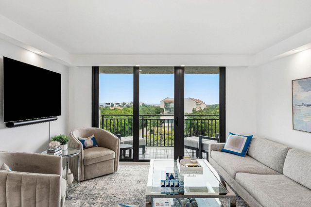 3912 S Ocean Boulevard 605, Highland Beach, FL 33487