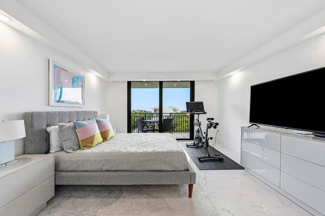 3912 S Ocean Boulevard 605, Highland Beach, FL 33487