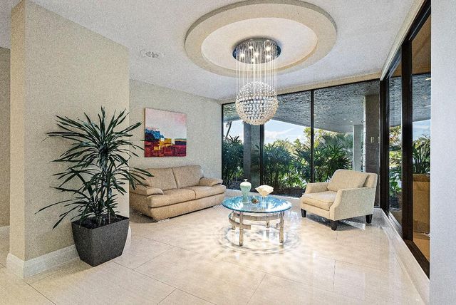 3912 S Ocean Boulevard 605, Highland Beach, FL 33487