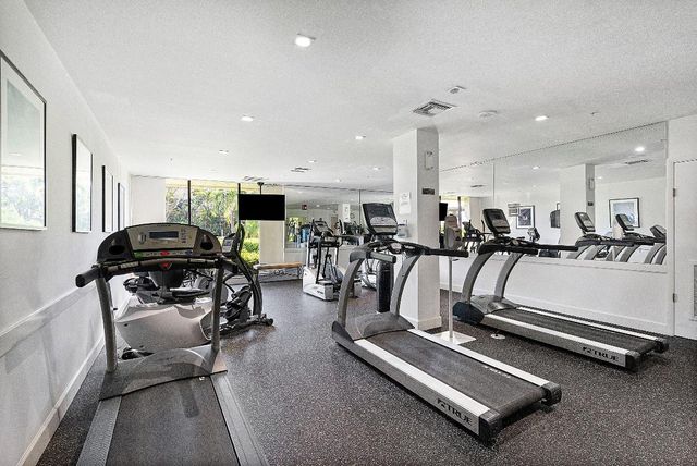 3912 S Ocean Boulevard 605, Highland Beach, FL 33487