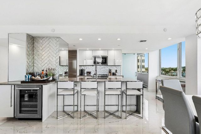 3912 S Ocean Boulevard 605, Highland Beach, FL 33487