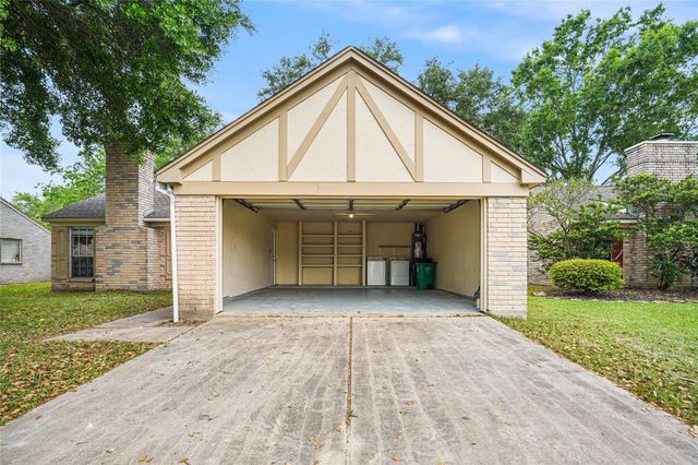 12007 Yearling Dr Drive, Houston, TX 77065