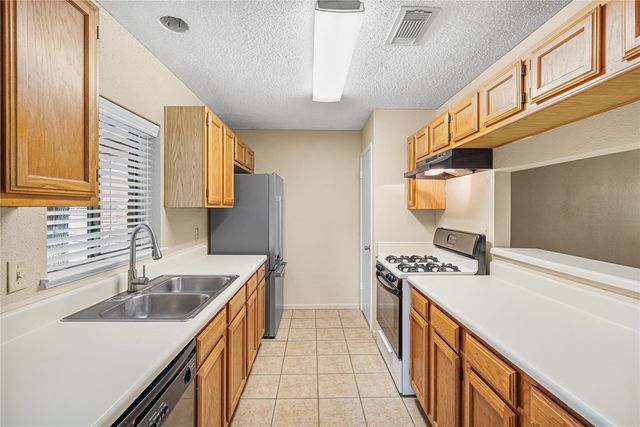 12007 Yearling Dr Drive, Houston, TX 77065