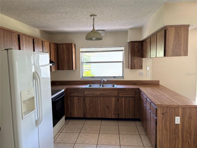 8907 WAYWARD CIRCLE, Hudson, FL 34667