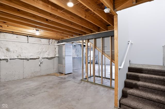 4818 Ladywood Bluff, Indianapolis, IN 46226