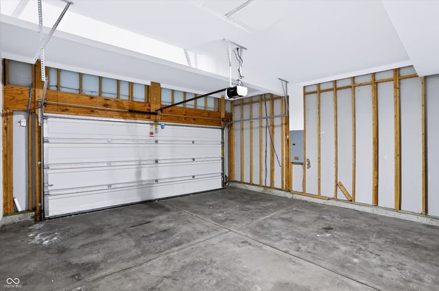 4818 Ladywood Bluff, Indianapolis, IN 46226
