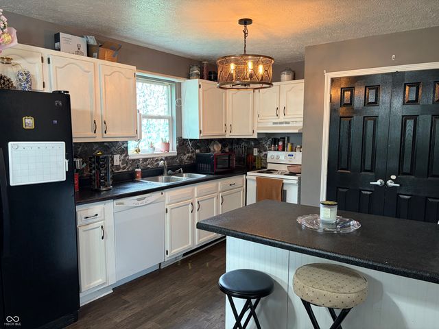 929 S Grant Street, Martinsville, IN 46151