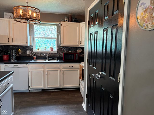 929 S Grant Street, Martinsville, IN 46151
