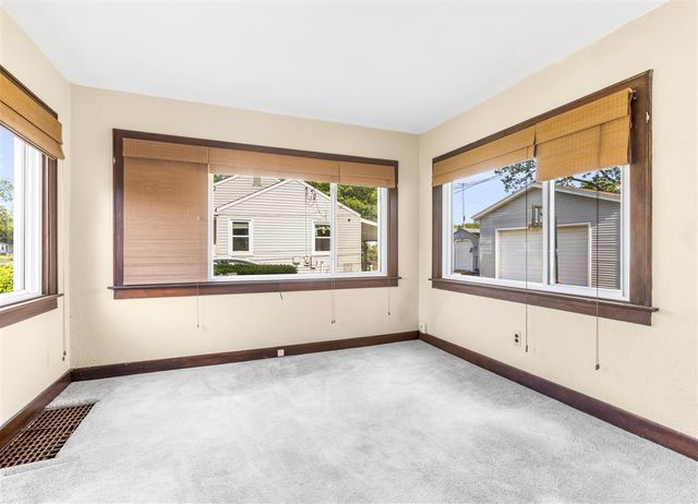 1533 W Highland Boulevard, Battle Creek, MI 49015