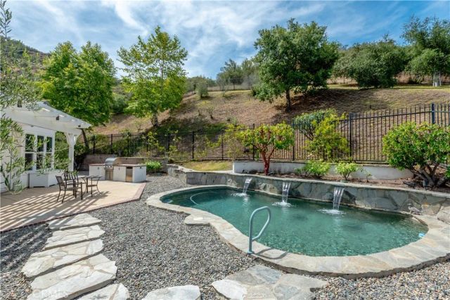1686 SYCAMORE CANYON, Westlake Village, CA 91361