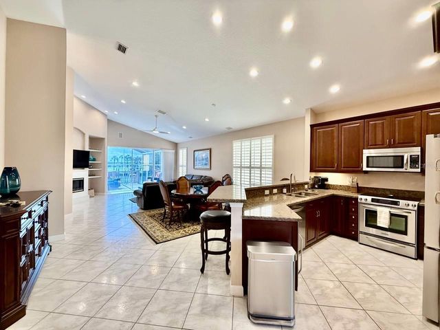 1605 SAND KEY ESTATES COURT, Clearwater, FL 33767