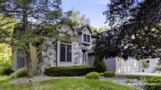 18121 Lovell Road, Spring Lake, MI 49456