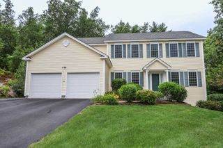 61 Grapevine Road, Bedford, NH 03110