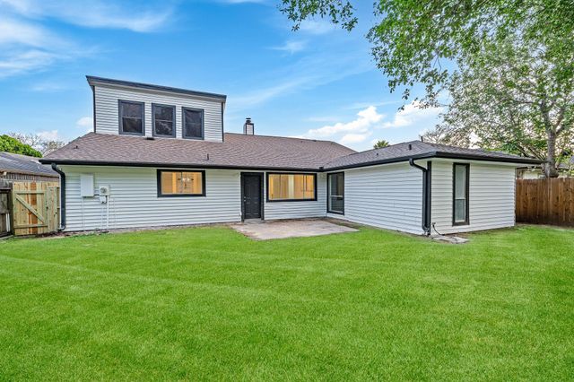 13118 Birch Grove Drive, Houston, TX 77099